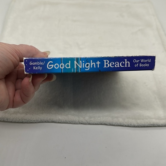 3 for $10. Goodnight BEACH BOARD Book 1 for $5. or 2 for $8. - Picture 6 of 7